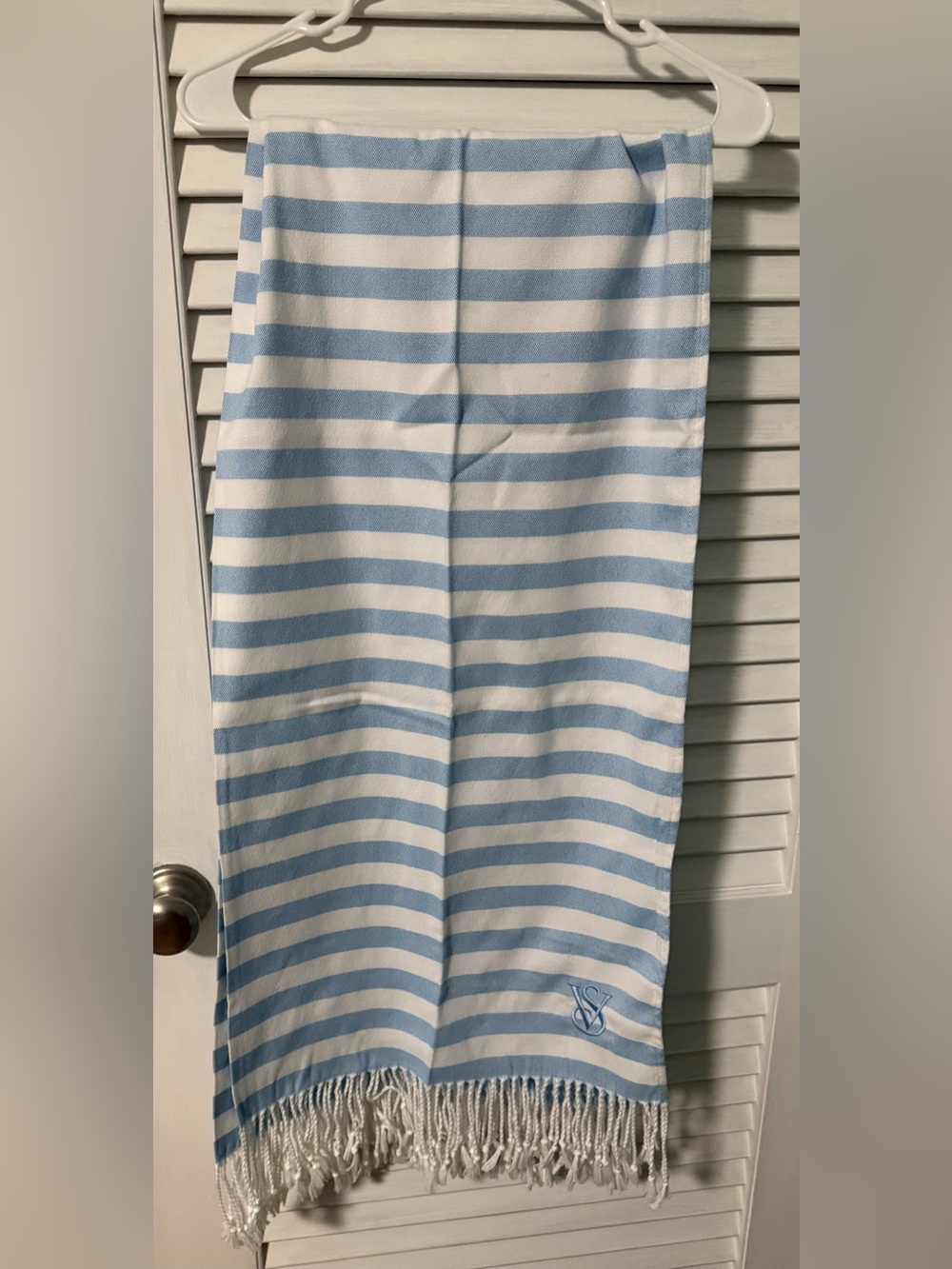 Victoria Secret Beach Blanket Cream and Blue Striped with fringe! NEW - Picture 6 of 7